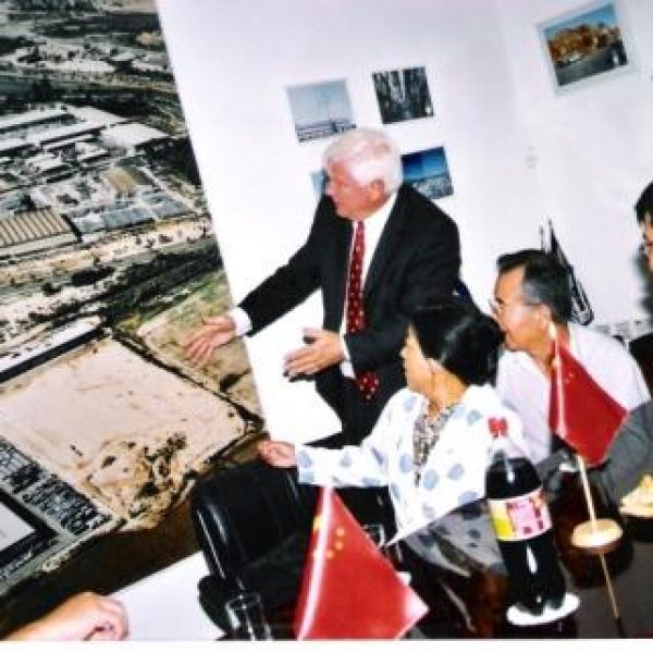 Chinese Ambassador Penn Zahlan visits Ashdod Bonded